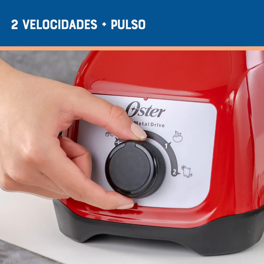 Licuadora Oster con vaso de vidrio y control de perilla BLSTKAG-RRD 3