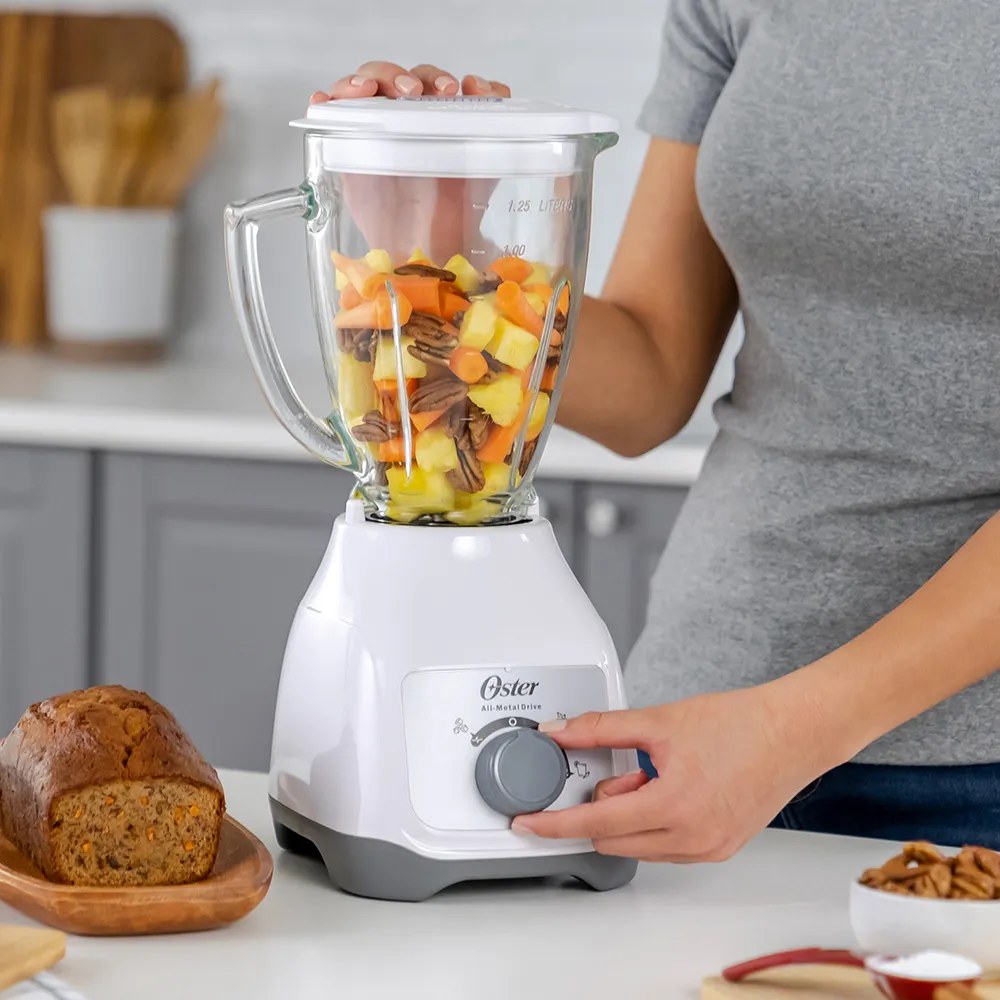 Licuadora Oster vaso de vidrio, 550 watts de potencia y rendimiento máximo de 800 watts BLSTKAGWRD – Garantizado y durable | Comercial Electroahorro - Imagen 3